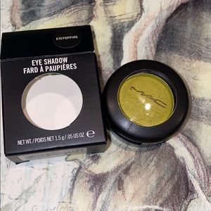 MAC COSMETICS BNIB EYEPOPPING eyeshadow